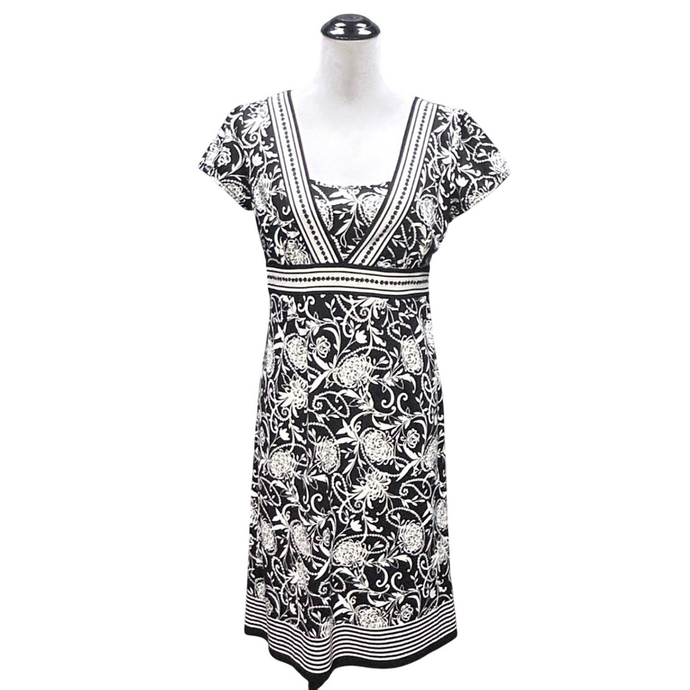Ann Taylor LOFT Floral Fit Flare Dress Women 6 Black White Paisley Floral V-Neck